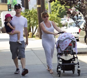 Colin Hanks leaves a farmers market in Studio City