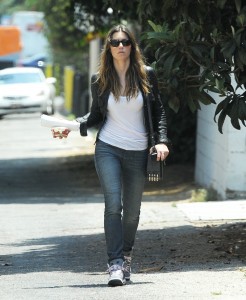 Jessica Biel has lunch in Hollywood