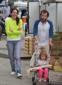Ione Skye and Ben Lee at the Farmer’s Market