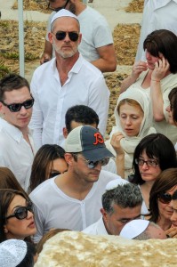 Ashton Kutcher at Rabbi Shraga Berg's funeral