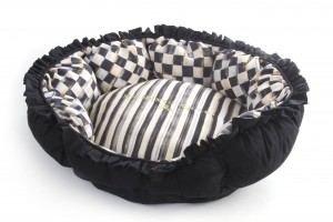 Courtly Check Pet Pouf