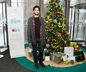 Adrian Grenier Helps Celebrate The Holidays With LACOSTE Fragrances