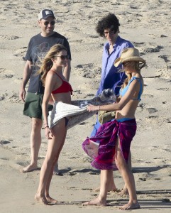Jennifer Aniston and Justin Theroux on holiday in Los Cabos