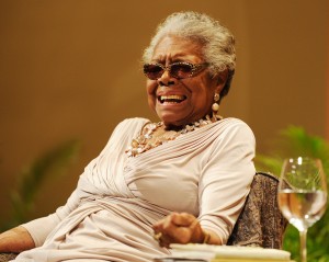 Maya Angelou speaks at Congregation B'nai Israel