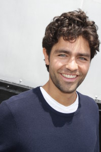 Adrian Grenier_Empire State Building _Entourage movie_new york gossip gal