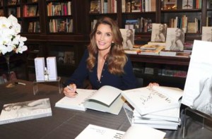 cindy crawford_meaningful beauty oil_new york gossip gal_becoming book