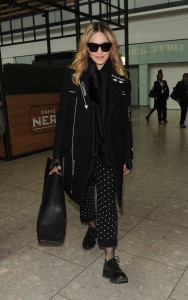 Madonna_Heathrow Airport_guuy ritchie_new york gossip gal