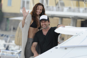 Gerard Butler_Morgan Brown_Regina Isabella Hotel_Ischia_new york gossip gal