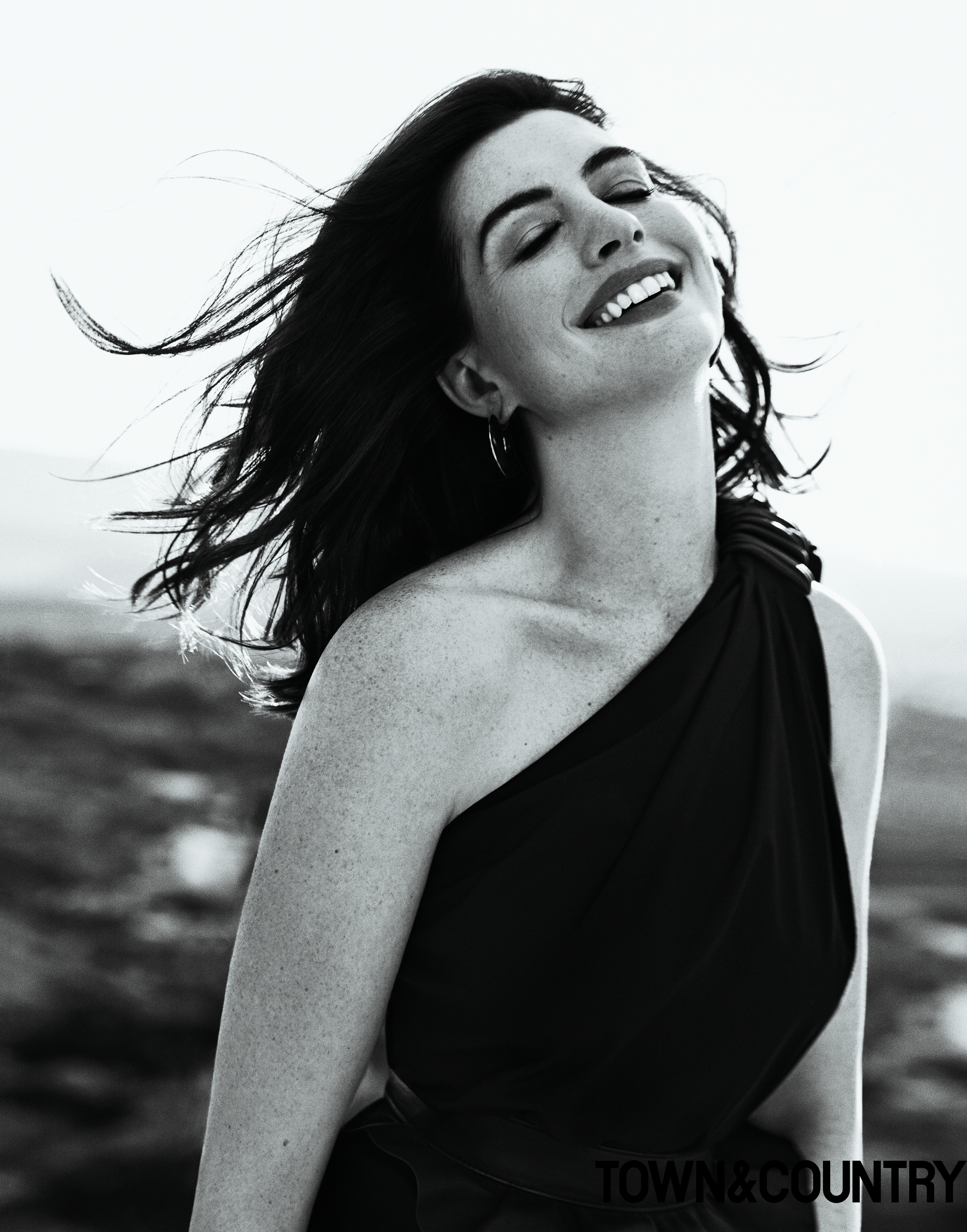 anne hathaway,town & country magazine